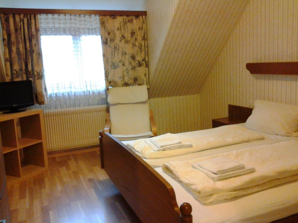 Hotel Sonja Bad Bellingen Room photo